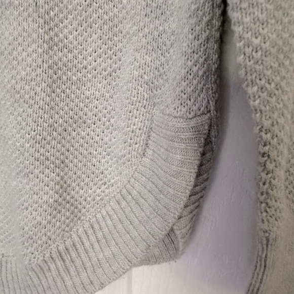 GAP True Soft Crewneck Sweater - Picture 3 of 7